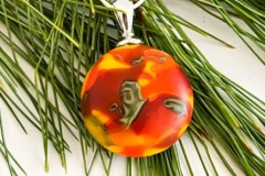 RoxanneWard_BlownGlassFallPendantNecklace_RTSTFall-Roxanne-Ward